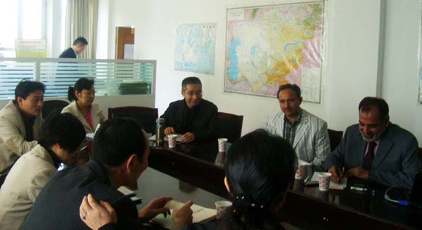  IPS delegation interacting with XASS scholars.